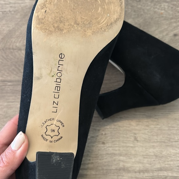 Liz Claiborne velour leather small heel shoes size 9 - Picture 5 of 5